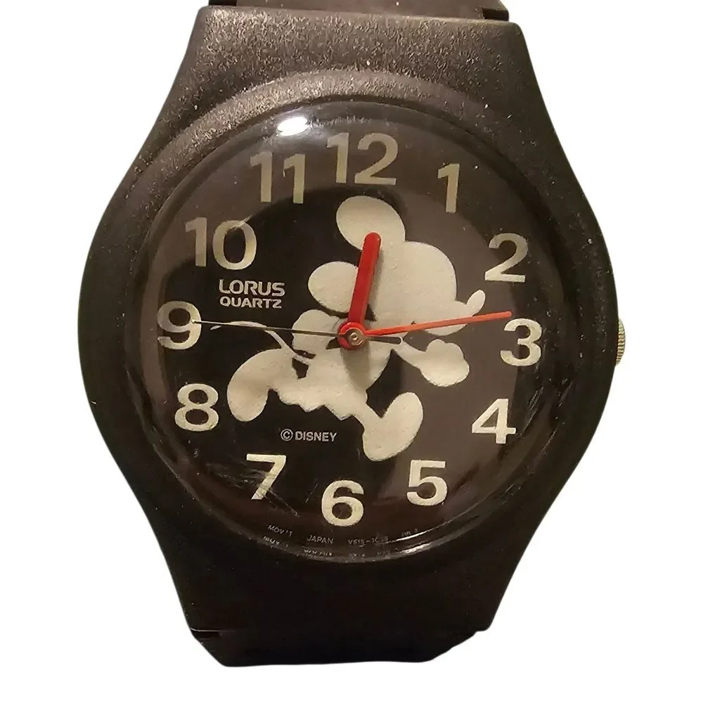 Vintage New Lorus Mickey Unlimited Disney Mickey Mouse watch